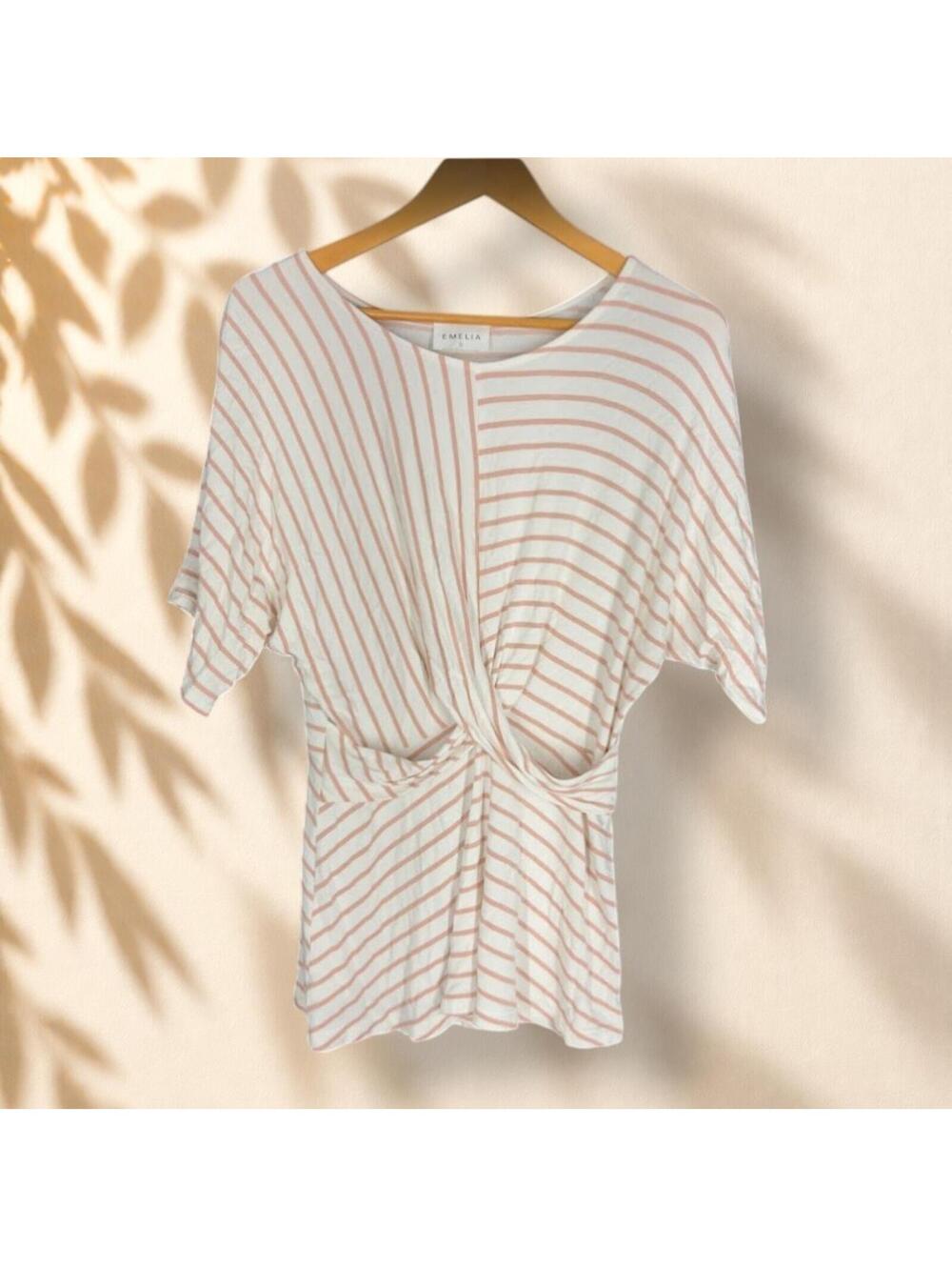 Emelia Blouse Women S Small White Striped Short Sleeve Round Neck Rayon Casual